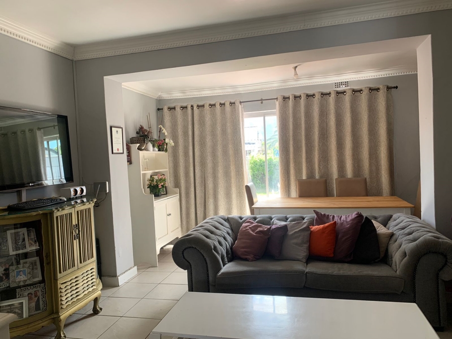 3 Bedroom Property for Sale in Lansdowne Western Cape